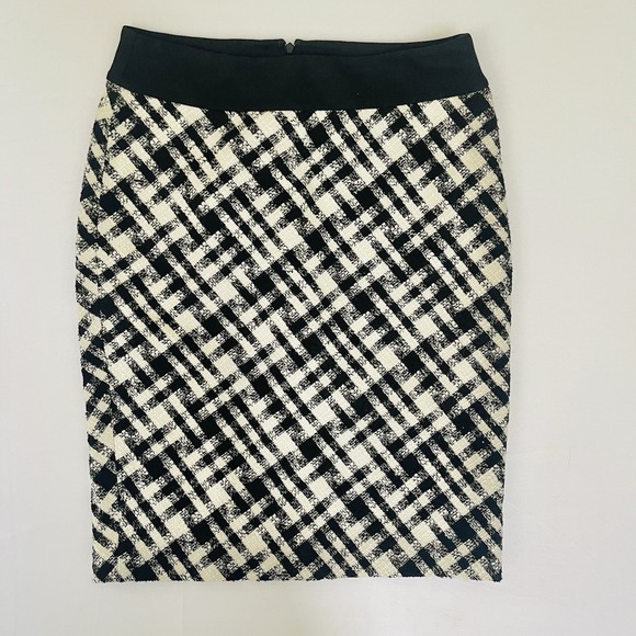 White House Black Market Dresses & Skirts - White‎ House Black Market Skirt Size 10 Plaid Career Pencil